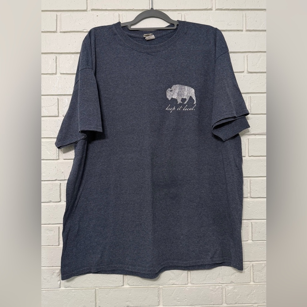 Men’s tee. Keep it local. Don’t Roam. Size 2X
